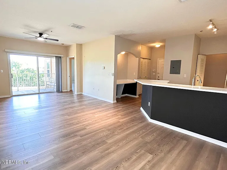 540 Florida Club Blvd #306 — Photo 15