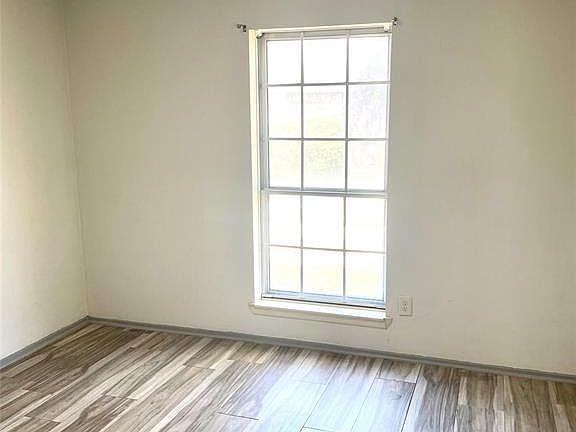 4th image of 13086 Clarewood Dr