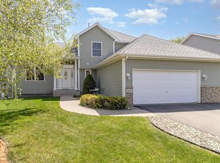 2127 Ormond Dr, Shakopee, MN 55379