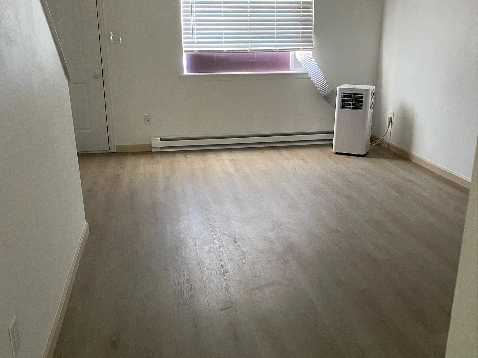 2 bed, 1.5 bath, 1000 sqft, $1,650 — Photo 4