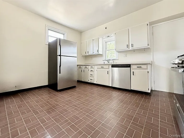 505 Prospect Ave — Photo 11