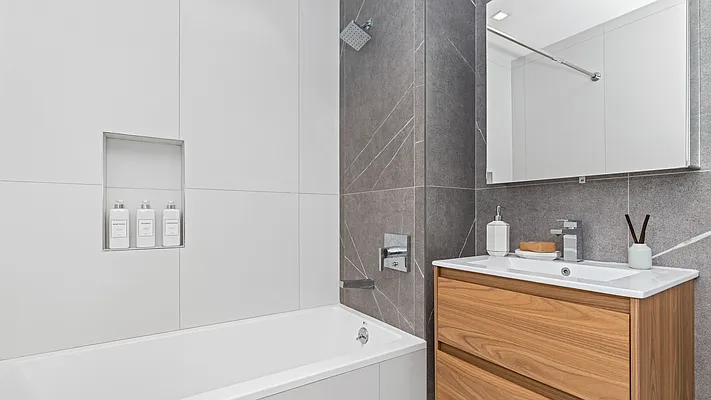 Rented by Nooklyn NYC LLC | media 35