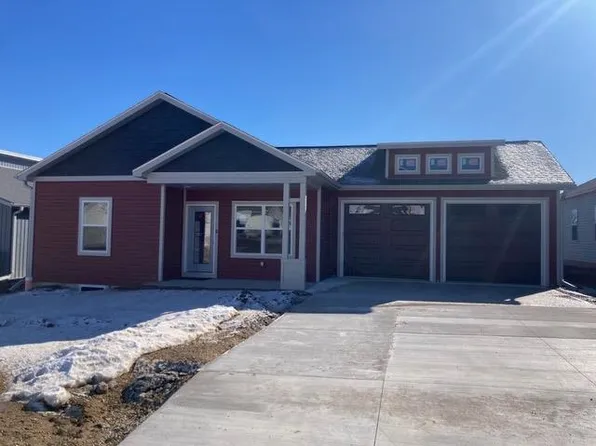 105 Lupine Ave, Poynette, WI 53955