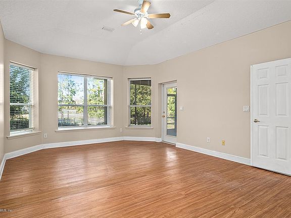 5th image of 235 N Prairie Lakes Dr