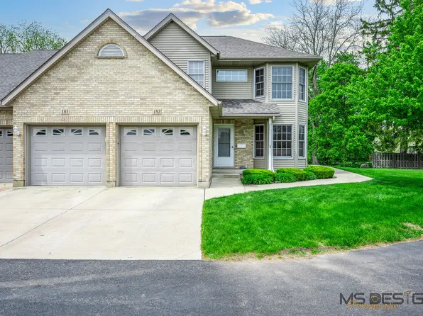 183 McLaren Dr N #183, Sycamore, IL 60178