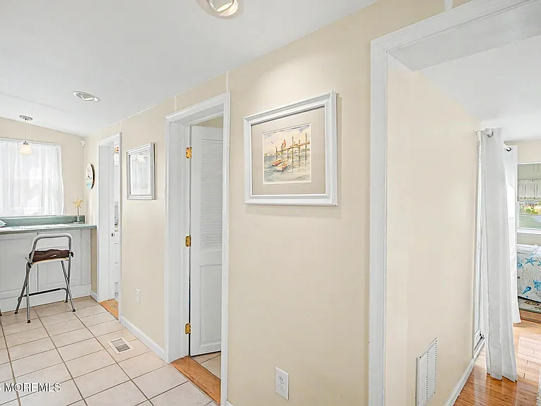 1022 S Green St — Photo 20