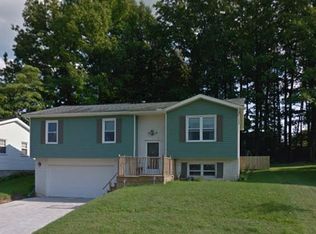 2265 Saint Andrew Dr, Erie, PA 16509