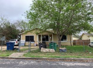 207 Grecian Dr, San Antonio, TX 78223