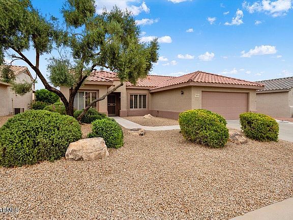 3rd image of 16232 W Tapatio Dr