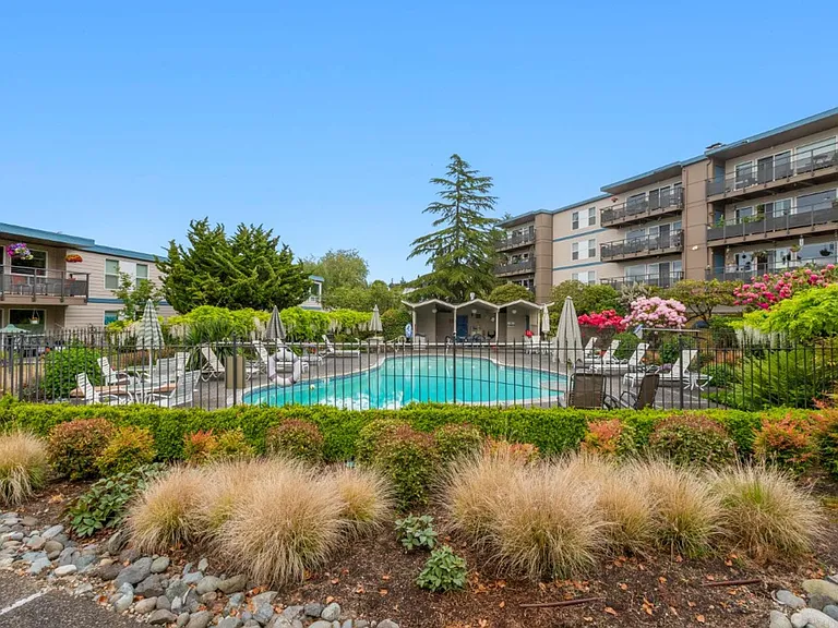 550 Elm Way #106 — Photo 26