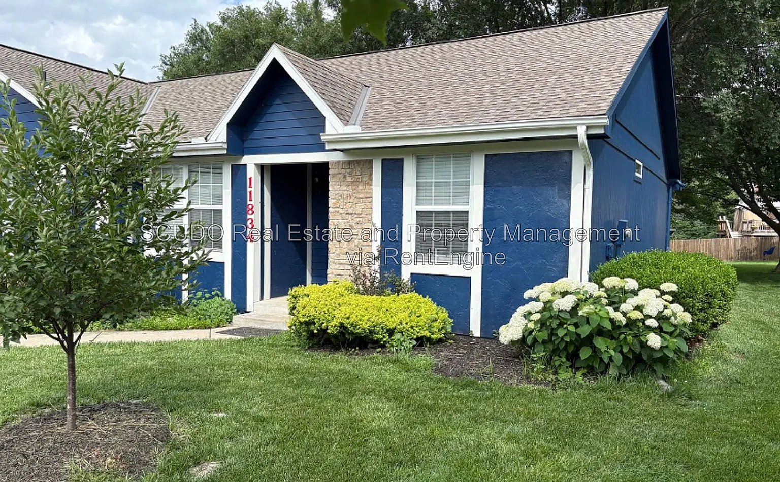 4 bed, 3.0 bath, 2000 sqft, $2,700 — Photo 2