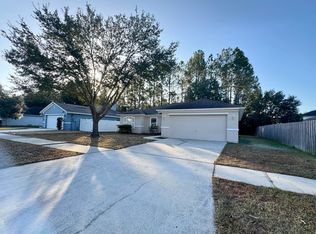11690 Brian Lakes Dr, Jacksonville, FL 32221