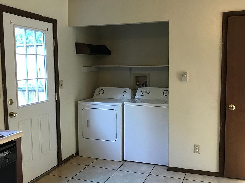 1st image of 154 E Cherry Ln #154