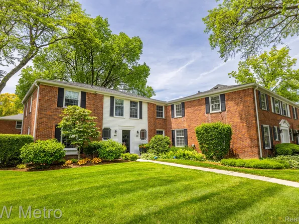 597 Notre Dame St, Grosse Pointe, MI 48230