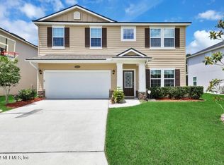 2642 Salt Lake Dr, Jacksonville, FL 32211