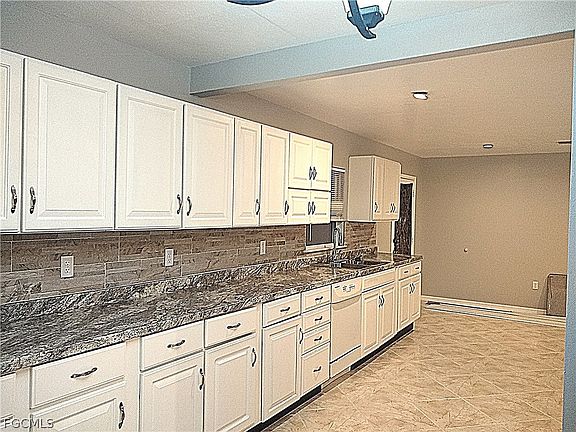 2nd image of 6870 Golden Rd