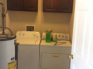606 W College St APT 4, Carbondale, IL 62901