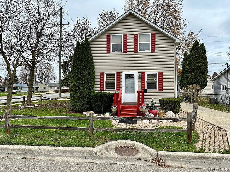 1st image of 428 Brown St