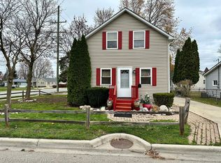 428 Brown St, Marine City, MI 48039