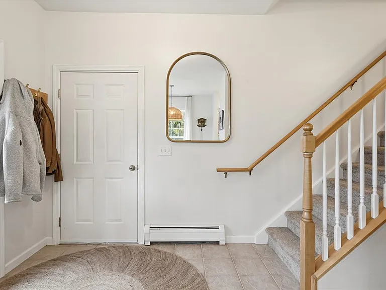 4 Marion Ave #4 — Photo 7