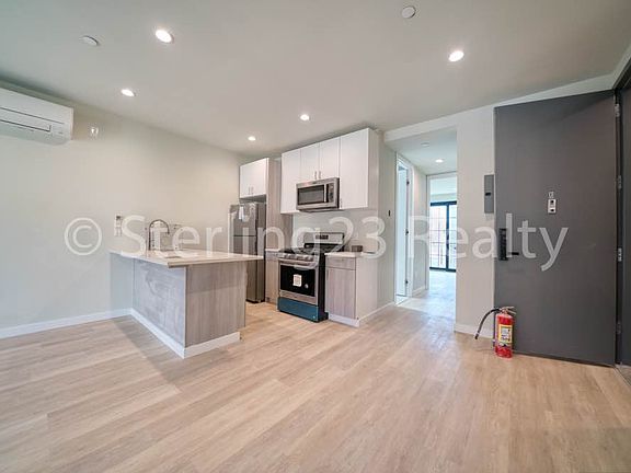 3rd image of 25-32 22nd St #3