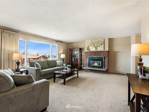 Upstairs living room