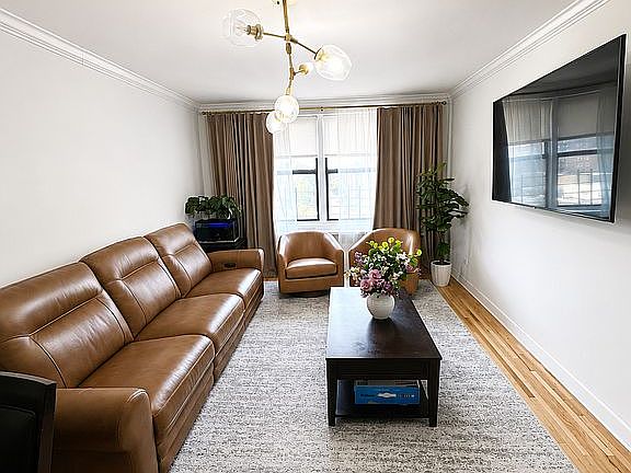 3rd image of 100-25 Queens Blvd #7R