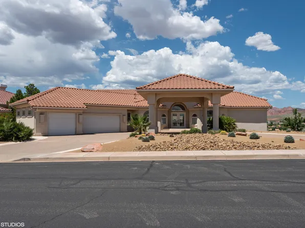 1210 W Lions Head Dr, Washington, UT 84780