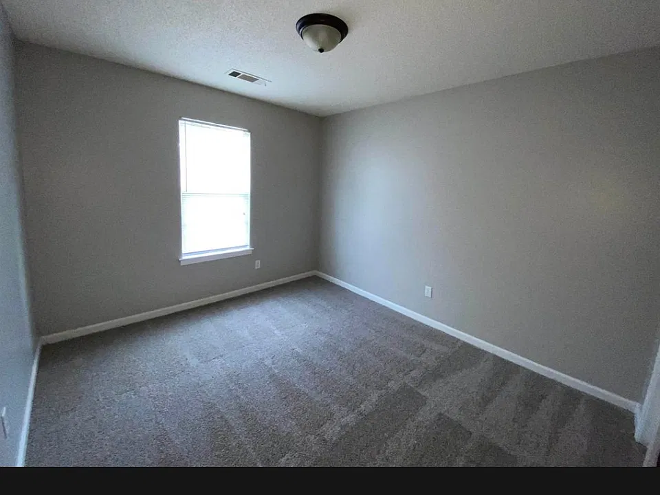 4809 Greenlawn Cv
