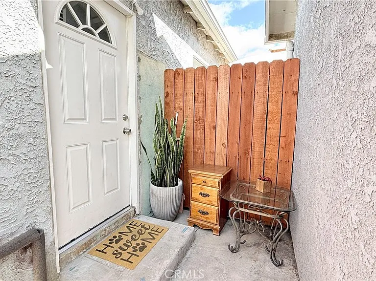 8146 Matilija Ave — Photo 1