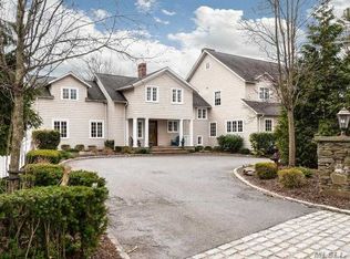 51 Warner Ln, Syosset, NY 11791