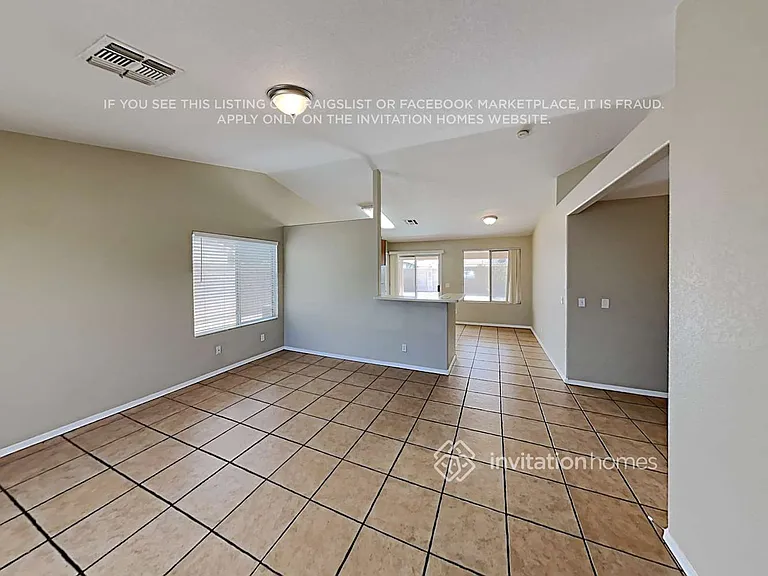 965 W 15th Ave — Photo 4