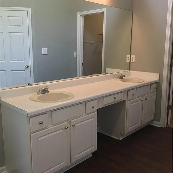 3225 Ennfield Ln — Photo 11