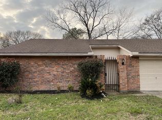 16962 Gleneagle Dr N, Conroe, TX 77385