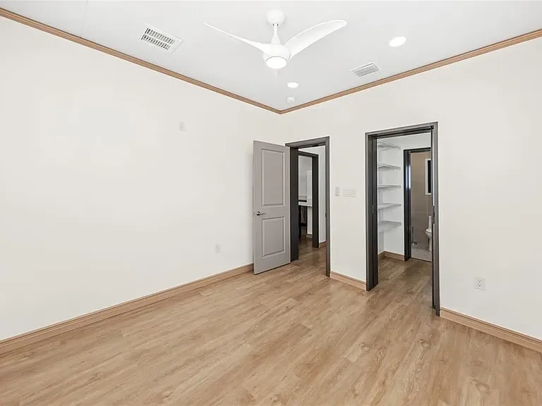 1125 Melrose Ave S — Photo 6