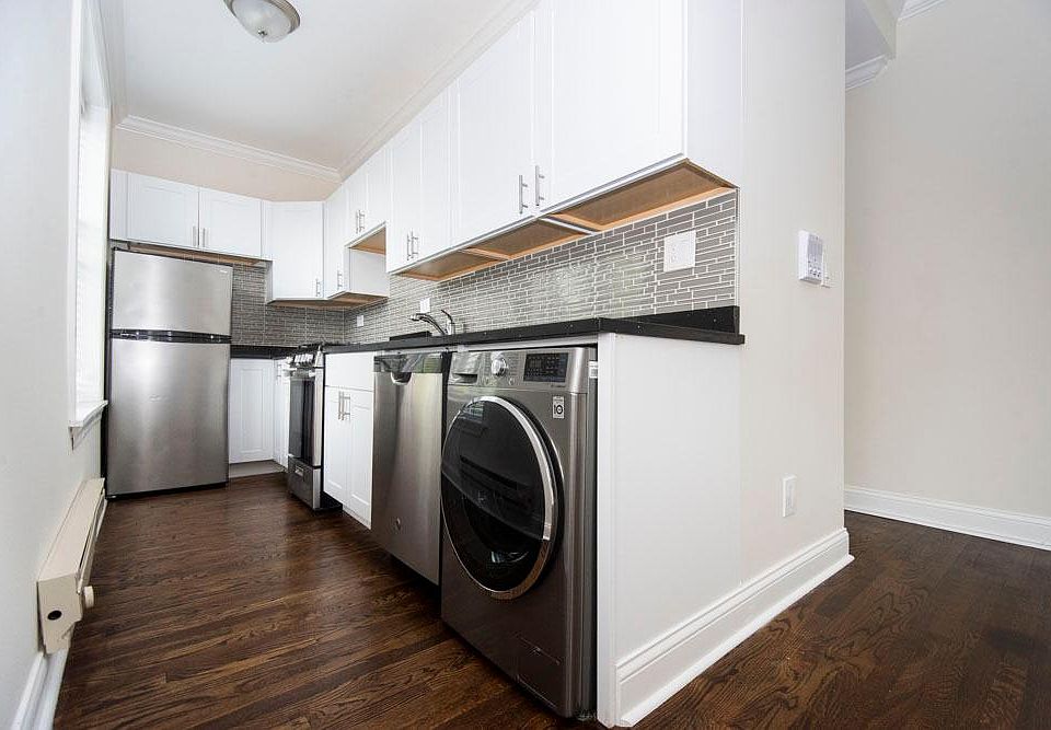1st image of 915-23 W Waveland Ave #923-1B