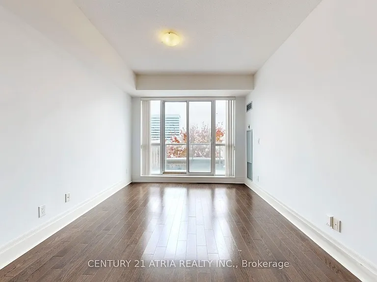 57 Upper Duke Cres #311D — Photo 10