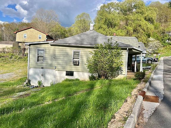 100 & 101 Square St, Bluefield, VA 24605 | MLS #53074 | Zillow