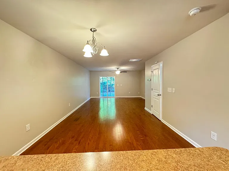6622 Morgantown St — Photo 4