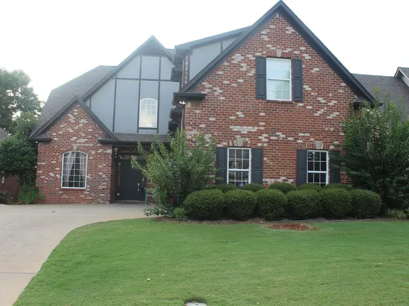 8722 Highlands Dr, Trussville, AL 35173