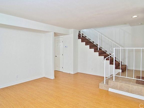 4th image of 4088 Yankee Dr