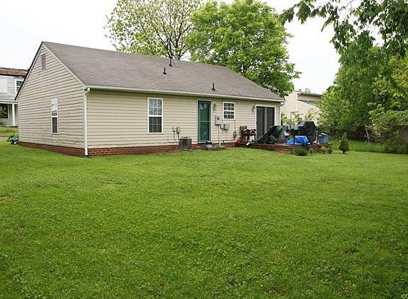 3rd image of 2416 Marion Mashore St