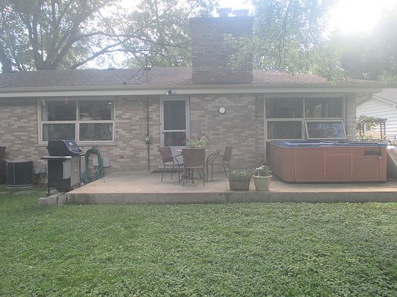 5th image of 22W502 Balsam Dr