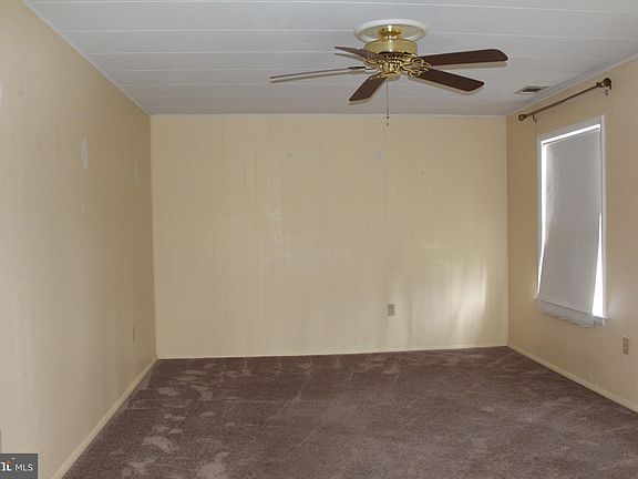 2nd image of 698 Quail Dr