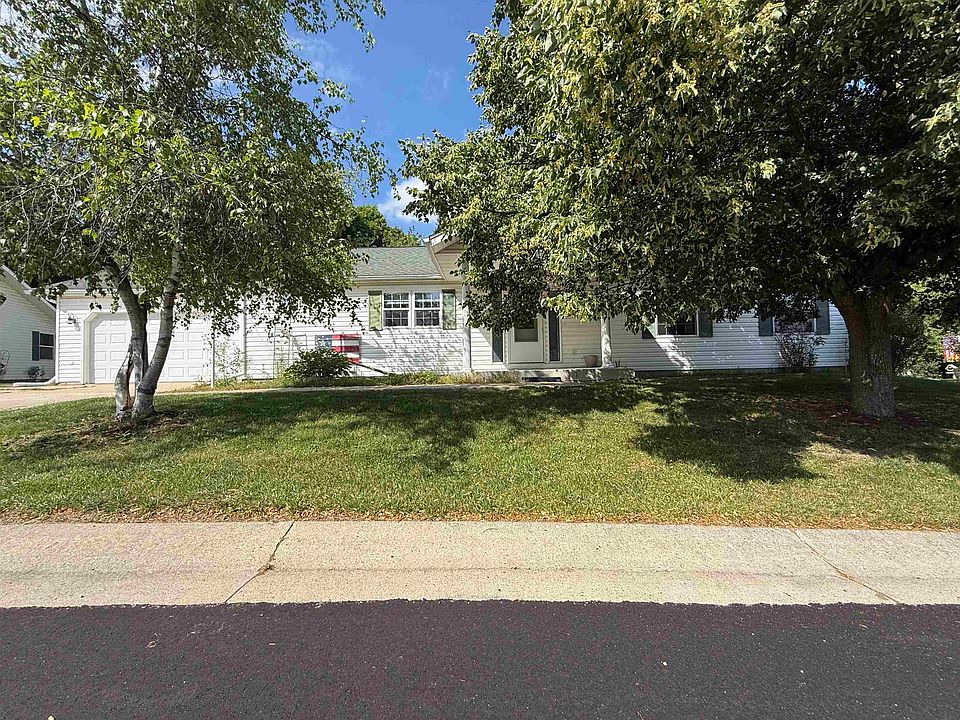 1st image of N115W20994 Brookside Dr