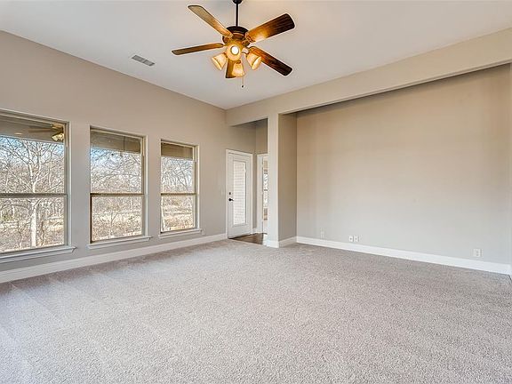 4th image of 775 Fannin Dr