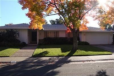 1st image of 44 Saratoga Cir
