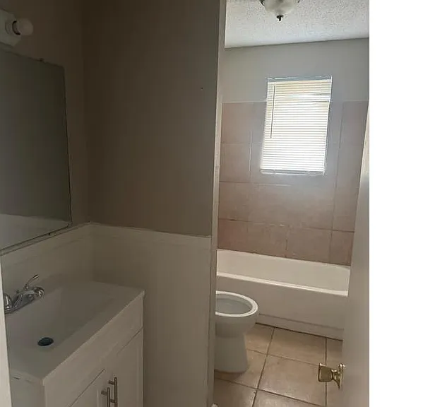1431 Todds Creek Cv — Photo 3