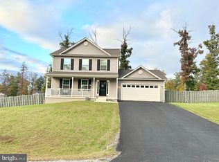 41 Bacon Ct E, Hedgesville, WV 25427