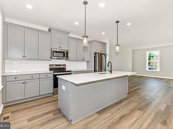 5th image of 306F Baughmans Ln